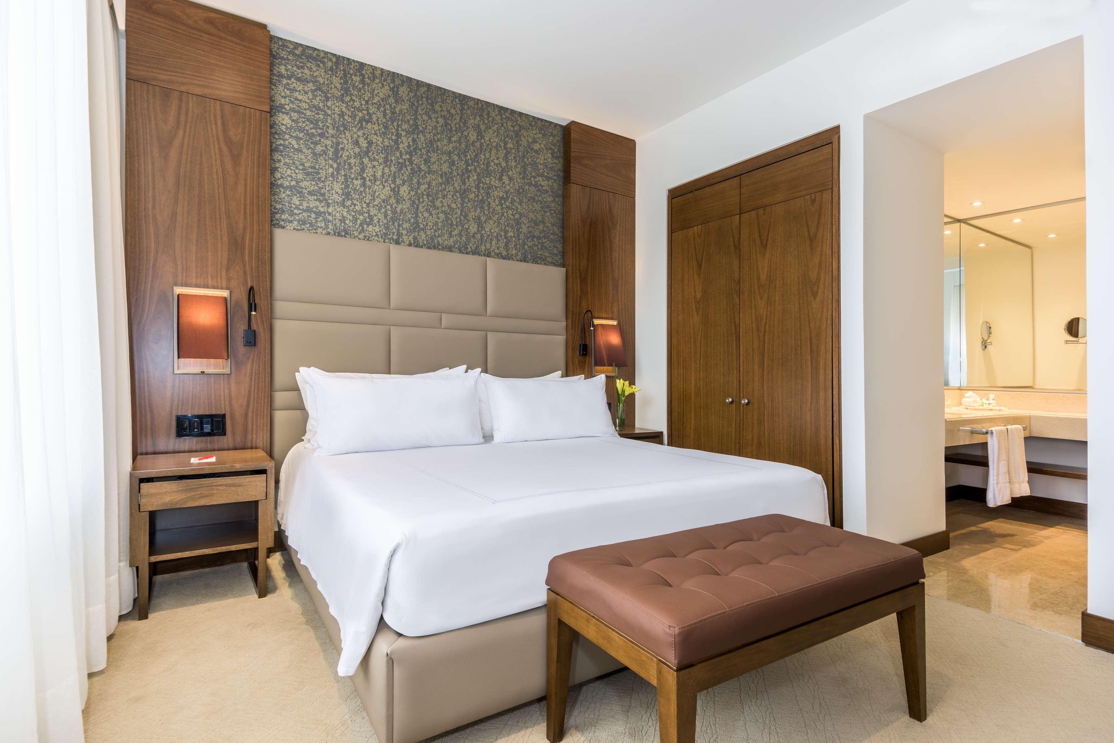 Nh Collection Bogota Royal Teleport Hotell Eksteriør bilde